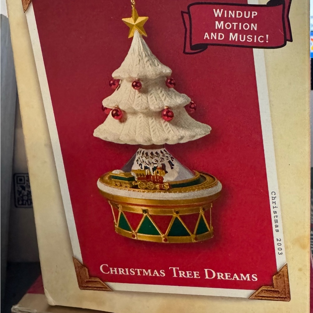 Hallmark Christmas Tree Dreams 2003 Vintage Ornament Wind Up Motion and Music
